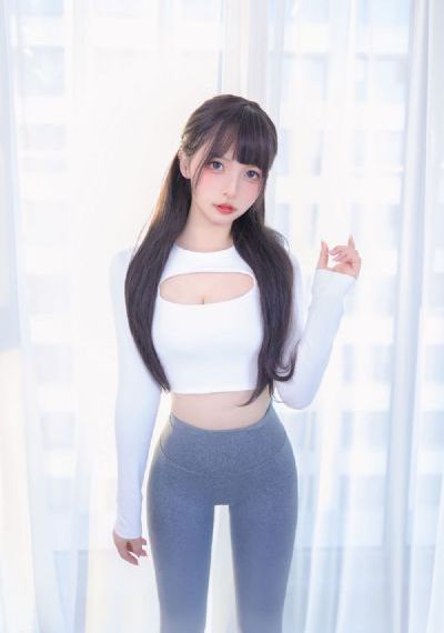 美女趁老公不在家就和别人偷情-自制电影未删减版