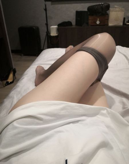 美丽的姑娘高清免费完整版-连载高清完整版