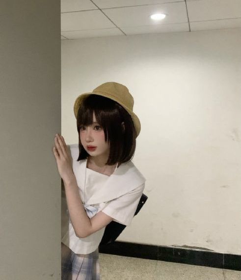 羽月希奶水一区二区三区-迅雷下载在线观看视频