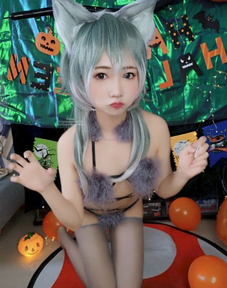 厨房丝袜麻麻进进出出的视频-迅雷免费播放
